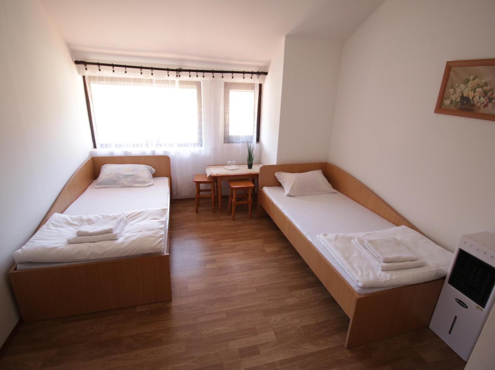 Rooms Jankovic دونيي ميلانوفاتس المظهر الخارجي الصورة